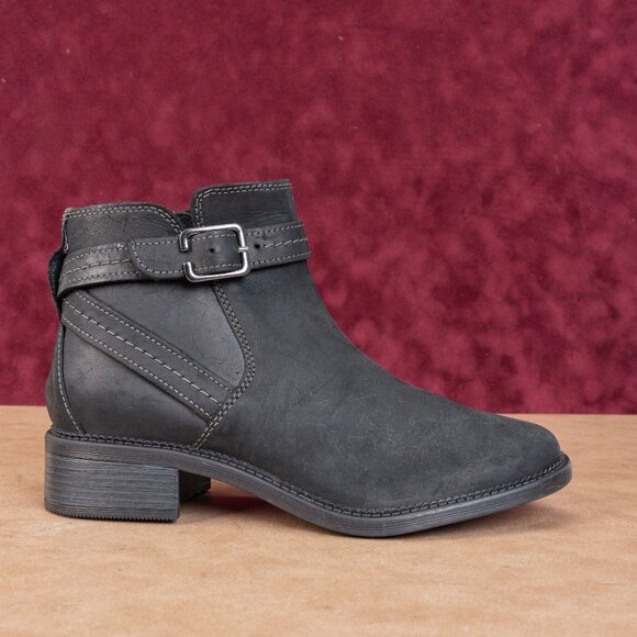 Clarks Women Maye Black Leather Strap Zip Ankle Boots sz 9.5US EUR41 - Picture 3 of 8